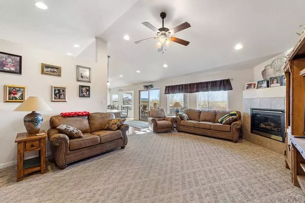 5405 Peregrine Dr, Pueblo, CO 81005