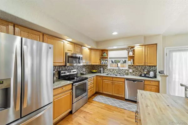 190 S Circle DR, Pueblo, CO 81007