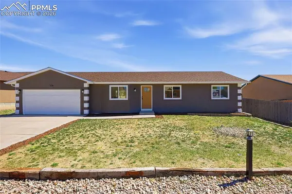 774 S Watermelon DR, Pueblo West, CO 81007