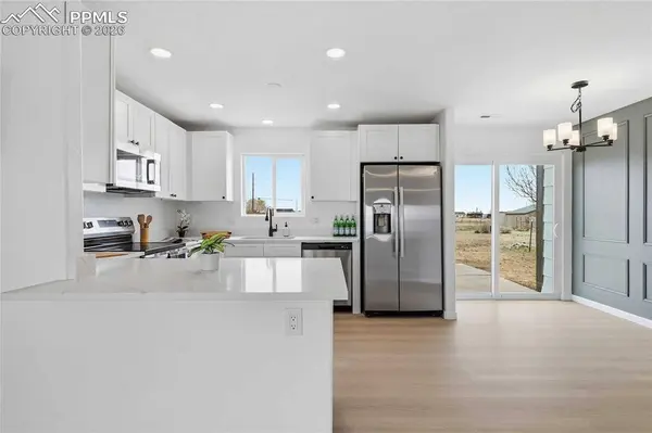 578 N Mancos DR, Pueblo West, CO 81007