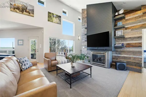 1529 Lynn Meadows DR, Pueblo, CO 81005