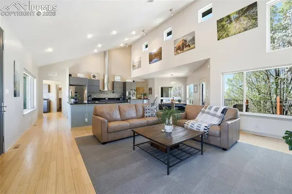 1529 Lynn Meadows DR, Pueblo, CO 81005