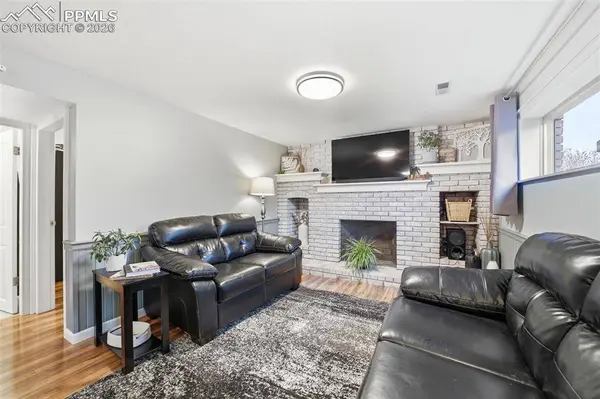 93 Fordham CIR, Pueblo, CO 81005