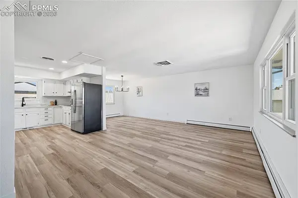 5 Chautard CT, Pueblo, CO 81005