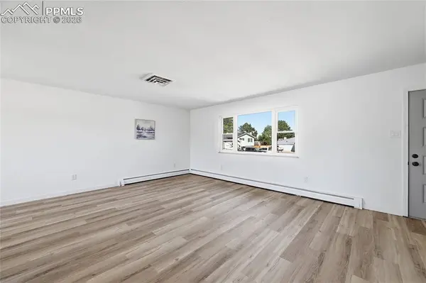 5 Chautard CT, Pueblo, CO 81005