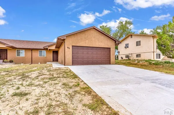 977-979 Harmony Dr, Pueblo West, CO 81007