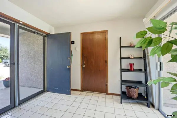 110 Encino Dr, Pueblo, CO 81005