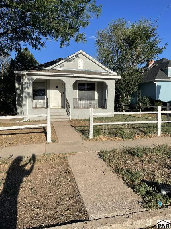 2216 Pine St, Pueblo, CO 81004