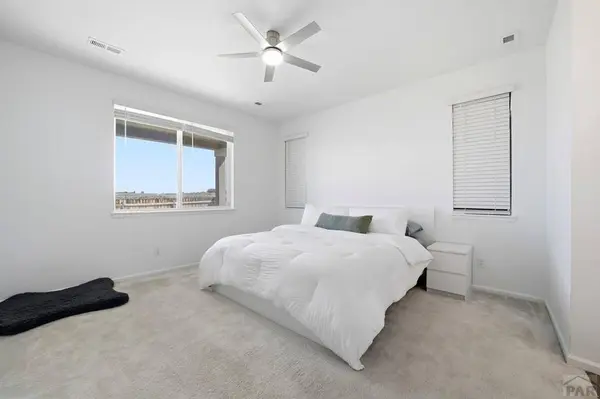 2213 Sunrise Ln, Pueblo, CO 81008
