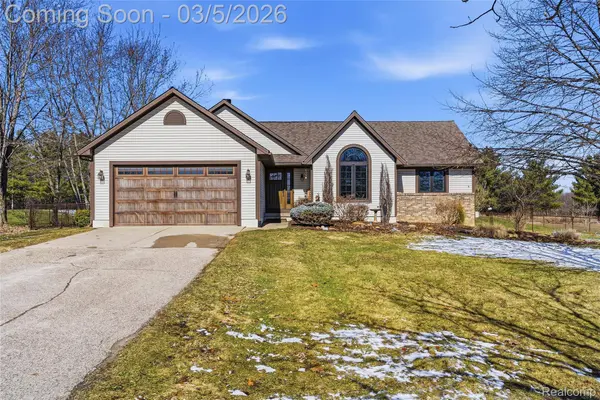 8482 Reid RD, Swartz Creek, MI 48473