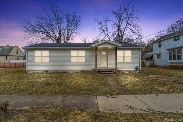 137 S Andre ST, Saginaw, MI 48602