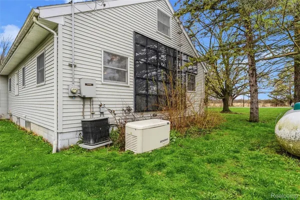 3946 Brown RD, Vernon Village, MI 48429