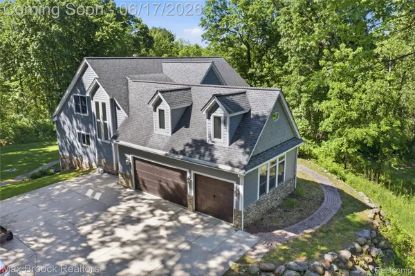 11910 Scott RD, Springfield Charter Township, MI 48350