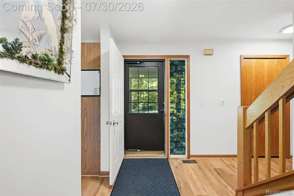 10106 Orchard Ridge CT, Springfield Charter Township, MI 48442