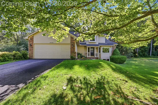 10106 Orchard Ridge CT, Springfield Charter Township, MI 48442