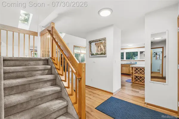 10106 Orchard Ridge CT, Springfield Charter Township, MI 48442