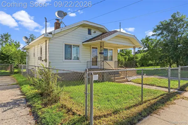4609 Pengelly RD, Flint, MI 48507