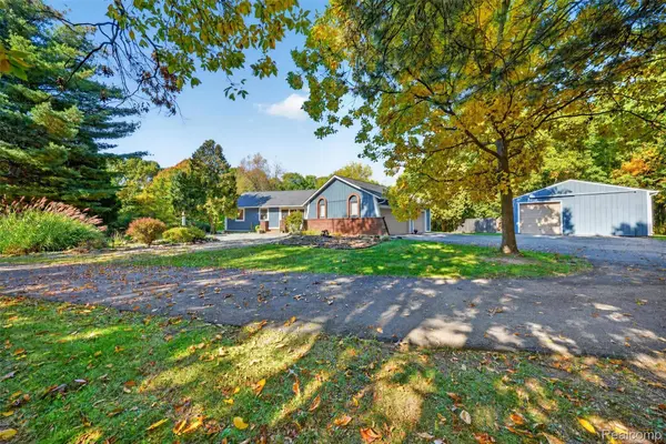 615 Judi Ann LN, Groveland, MI 48442