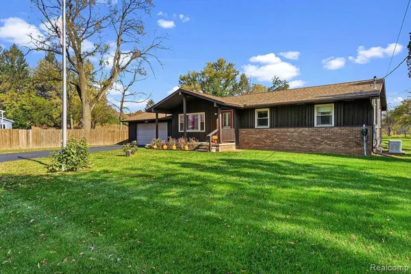 7274 Ormond RD, Springfield, MI 48350