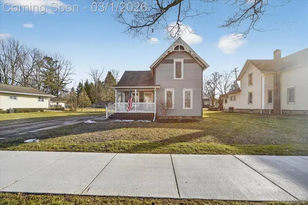 415 W McArthur ST, Corunna, MI 48817