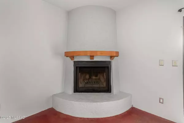 1949 N Swan Road #25, Tucson, AZ 85712