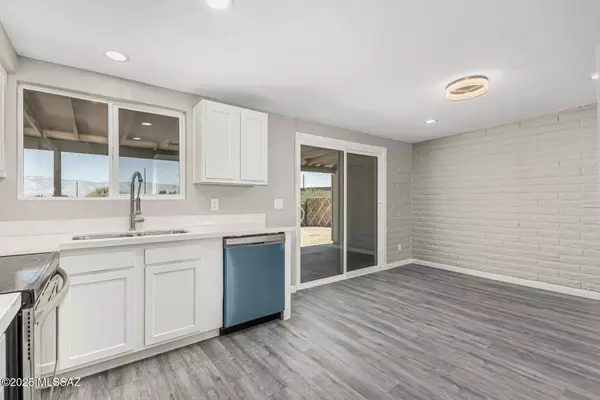 7735 E Basswood Place, Tucson, AZ 85730