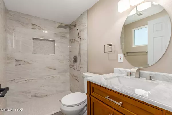 4702 S Apple Tree Avenue, Tucson, AZ 85730