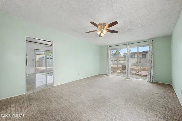 9571 E 33rd St, Tucson, AZ 85748