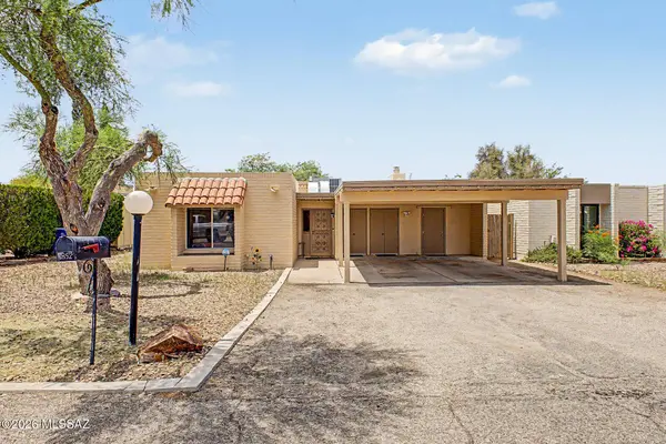 1852 S Skyview Pl