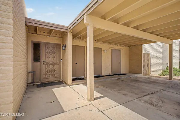 1852 S Skyview Pl, Tucson, AZ 85748