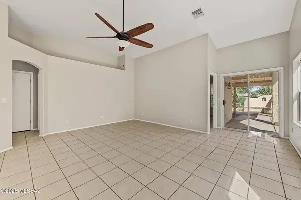 9139 E Muleshoe St, Tucson, AZ 85747