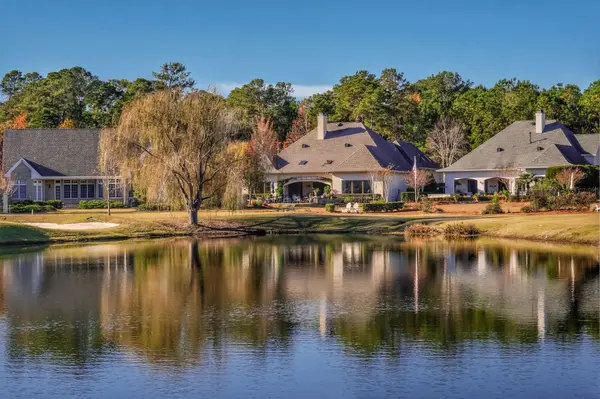 feature image of Thinking About Selling a Home in Georgia? What Sellers Need to Know Before Listing