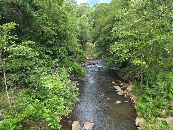 6670 Old Ferry CT, Douglasville, GA 30135