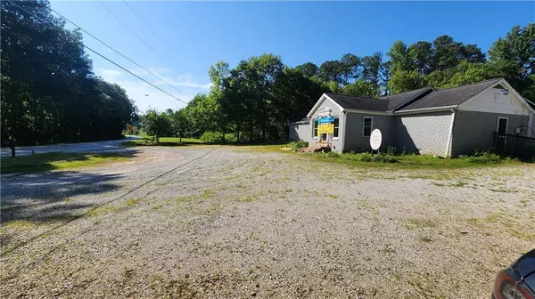 5447 Powder Springs Dallas RD SW, Powder Springs, GA 30127