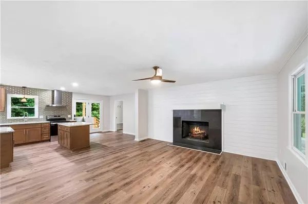 280 Hitchcock RD, Dallas, GA 30157