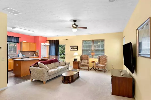 218 Silver Fox TRL, Dallas, GA 30157