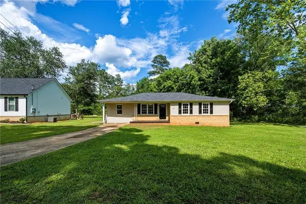 300 Cash Town RD, Aragon, GA 30104