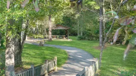 Rolling Hills Park