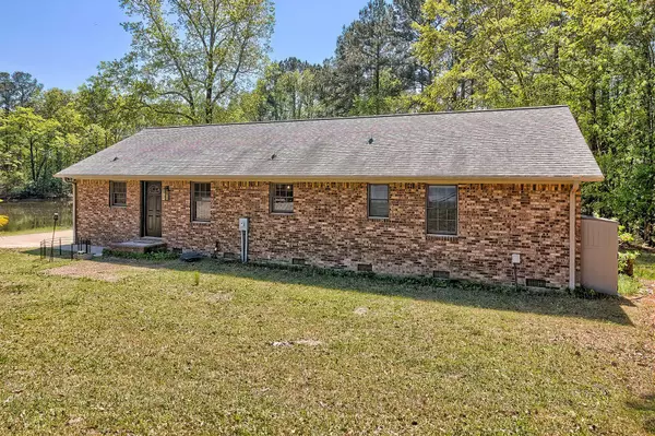 5404 Fairview Road, Batesburg-leesville, SC 29006