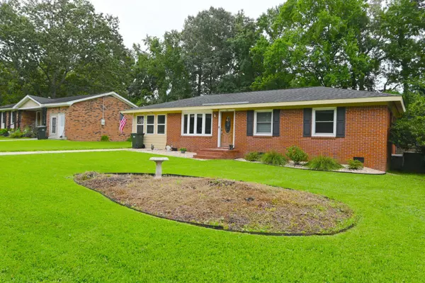 301 Farm Rd, Goose Creek, SC 29445