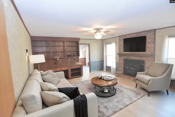 553 Kendall Drive, Batesburg, SC 29006