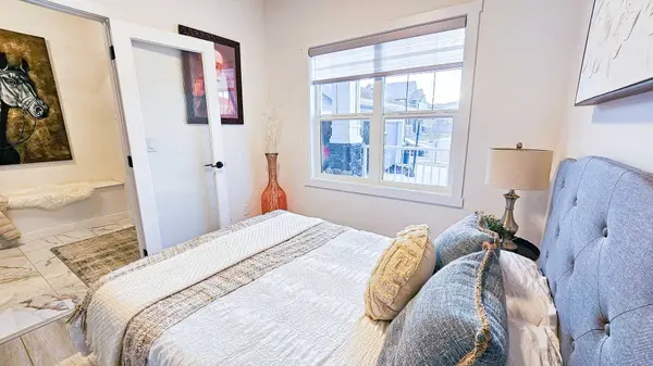 1315 Bayside DR SW, Airdrie, AB T4B4G7