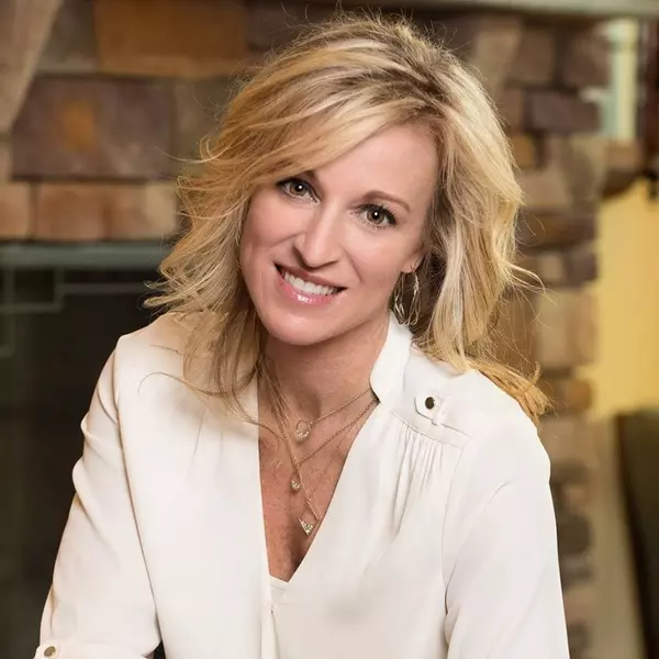 feature image of The Best Realtor Isn’t Just About Sales. It’s About Service