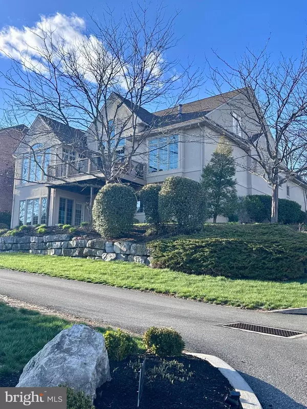 108 VALMERE PATH #8A, York, PA 17403