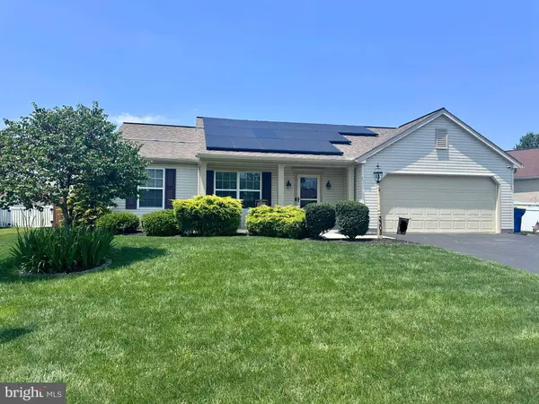 3305 JODI LN, Dover, PA 17315