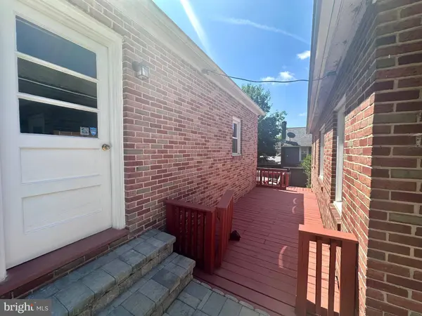 33 N CAMP ST, Windsor, PA 17366