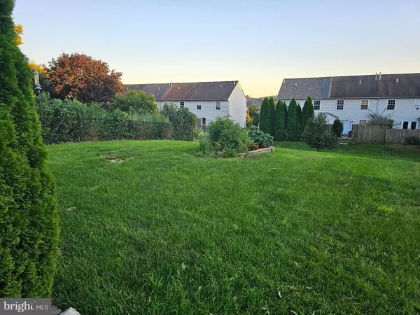 341 WILD CHERRY LN, Marietta, PA 17547