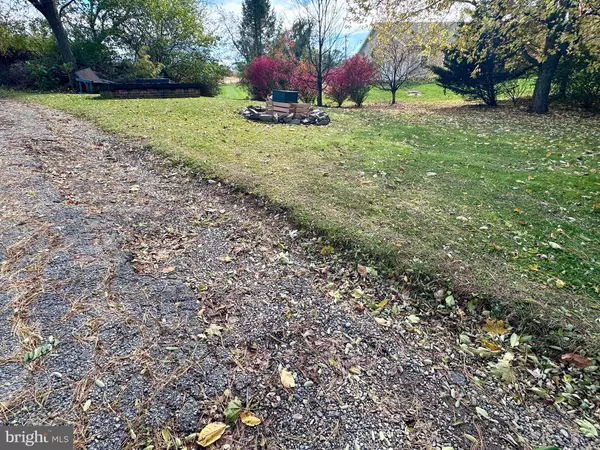 1934 FORGE HEIGHTS LN, Spring Grove, PA 17362