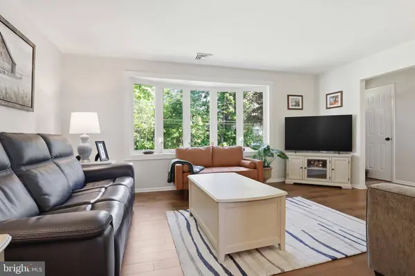 664 SHULTZ RD, Washington Boro, PA 17582
