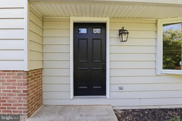 664 SHULTZ RD, Washington Boro, PA 17582